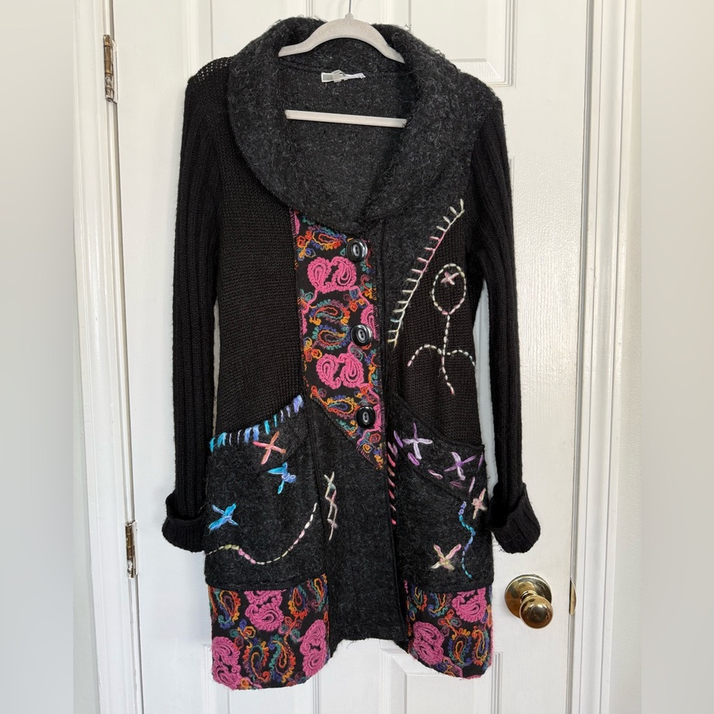 Liquid by Sioni Women’s Creative Multicolor Cardigan